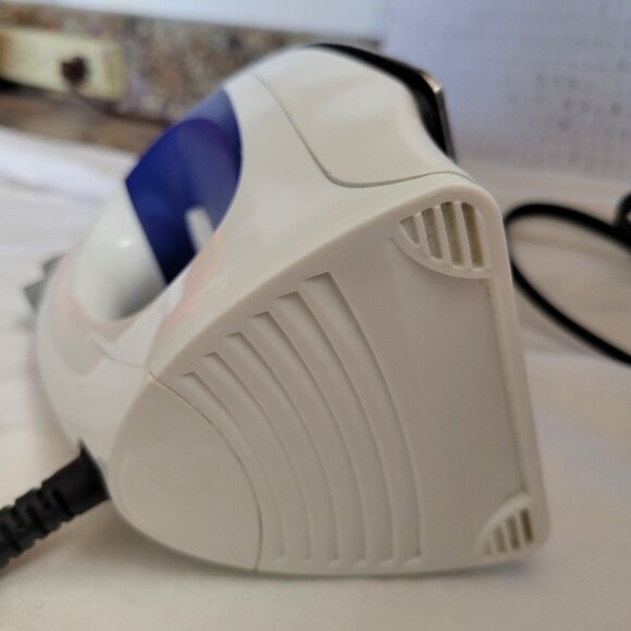 Durabrand Steam Iron TSK-7538S lightweight dial TESTED-WORKS clothes crafts EUC - Picture 7 of 10